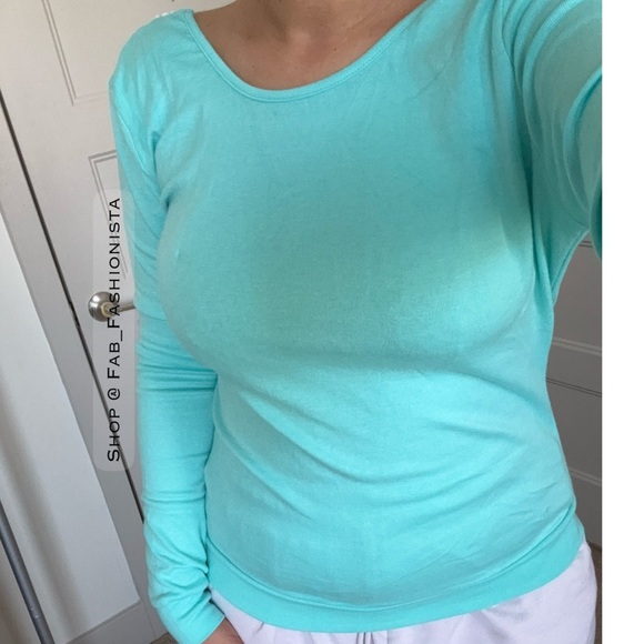 Low Back Tear Drop sweater Top Mint size Medium - Picture 6 of 11